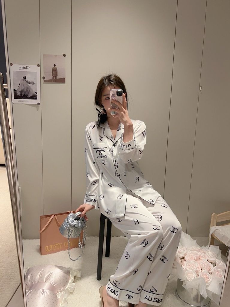 Bộ đồ ngủ lụa băng dáng suông TD32 Shury Store Home Wear Pijama dài tay cao cấp size 45-75 kg