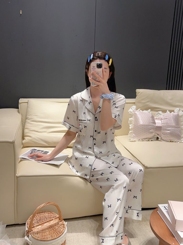 Bộ pyjama lụa băng Shury Store Home Wear họa tiết nơ tặng kèm quần short TN62 đồ ngủ nữ mùa hè