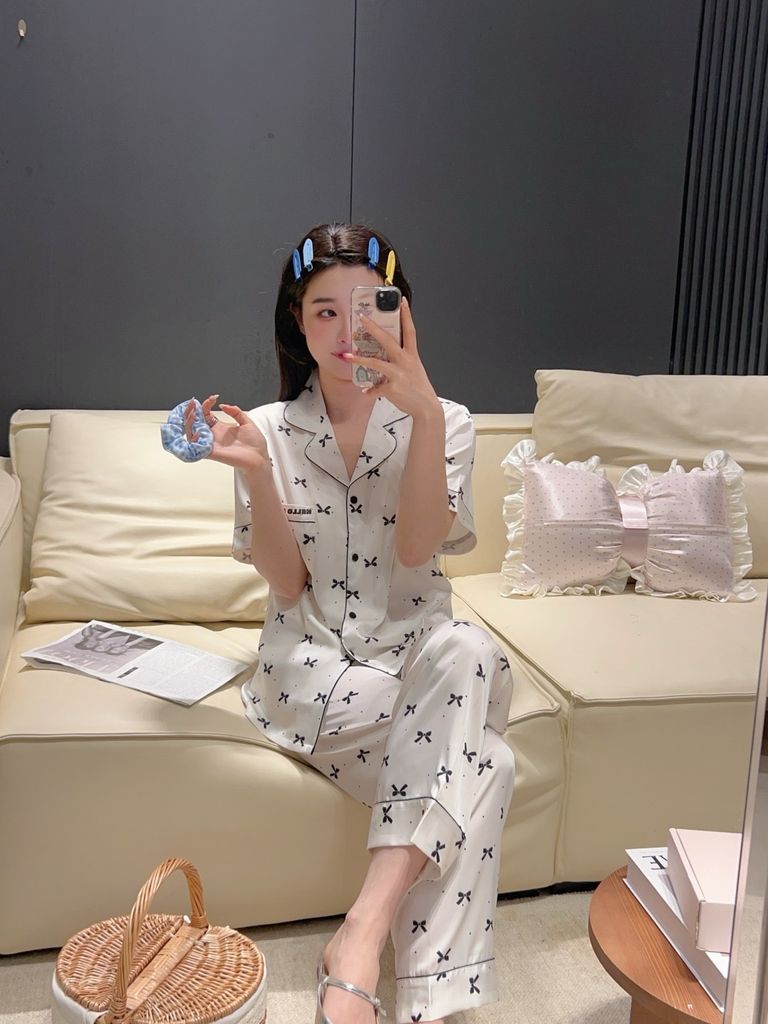 Bộ pyjama lụa băng Shury Store Home Wear họa tiết nơ tặng kèm quần short TN62 đồ ngủ nữ mùa hè