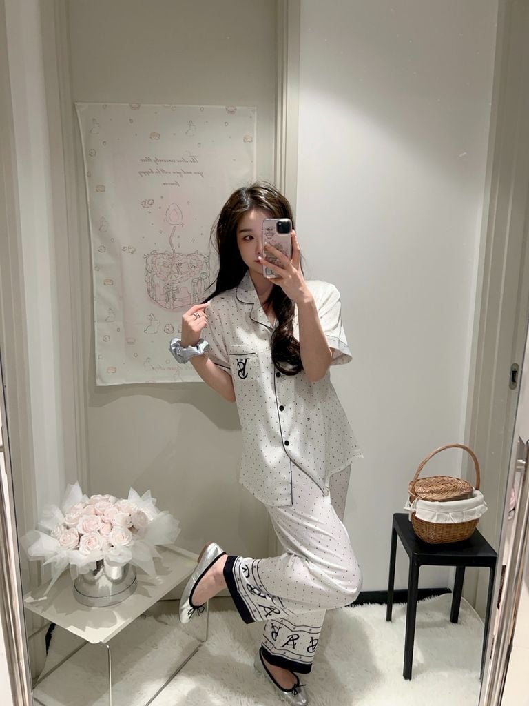 Pyjama nữ tay ngắn quần dài - Shury Store Home Wear lụa băng TN57  - Đồ ngủ chấm bi mát lạnh cao cấp