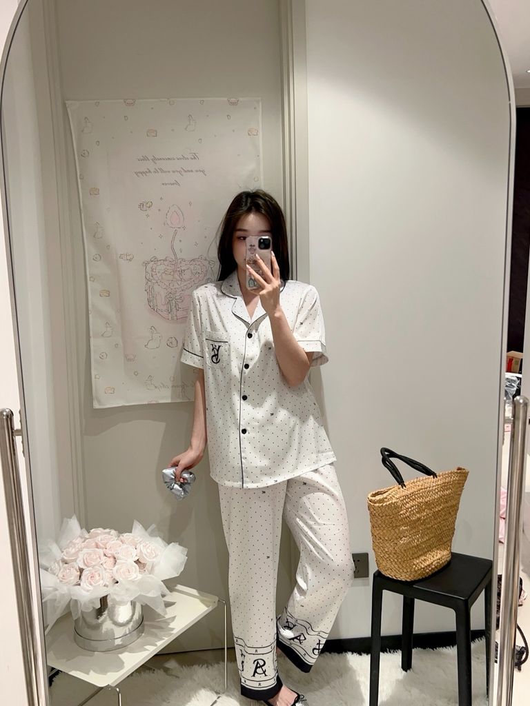 Pyjama nữ tay ngắn quần dài - Shury Store Home Wear lụa băng TN57  - Đồ ngủ chấm bi mát lạnh cao cấp
