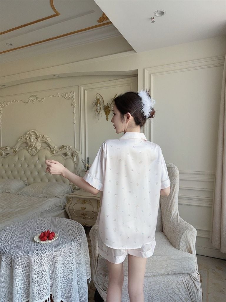 Shury Store Home Wear - Bộ pyjama lụa tay ngắn quần short NT34 họa tiết gấu pastel dễ thương đồ ngủ nữ cao cấp