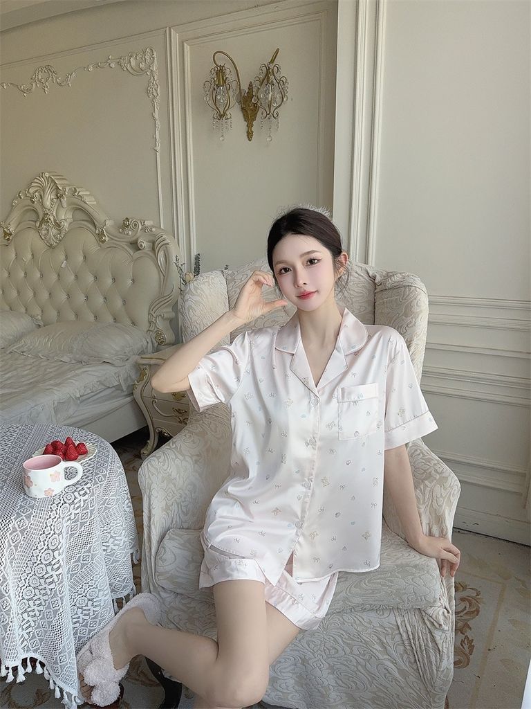 Shury Store Home Wear - Bộ pyjama lụa tay ngắn quần short NT34 họa tiết gấu pastel dễ thương đồ ngủ nữ cao cấp