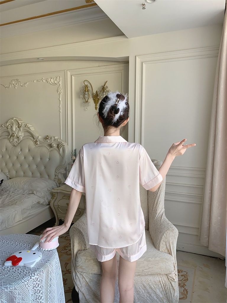 Shury Store Home Wear - Bộ đồ ngủ pyjama lụa ngắn tay quần short NT18 họa tiết trái tim dễ thương cho nữ