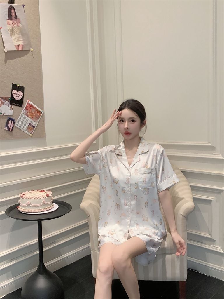 Pyjama lụa tay ngắn quần short họa tiết gấu hoạt hình NT23 Shury Store Home Wear đồ ngủ cute