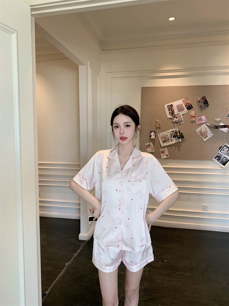 Shury Store Home Wear Bộ Pyjama Lụa Băng Tay Ngắn Quần Short NT22 Họa Tiết Nơ Trái Tim Cực Xinh