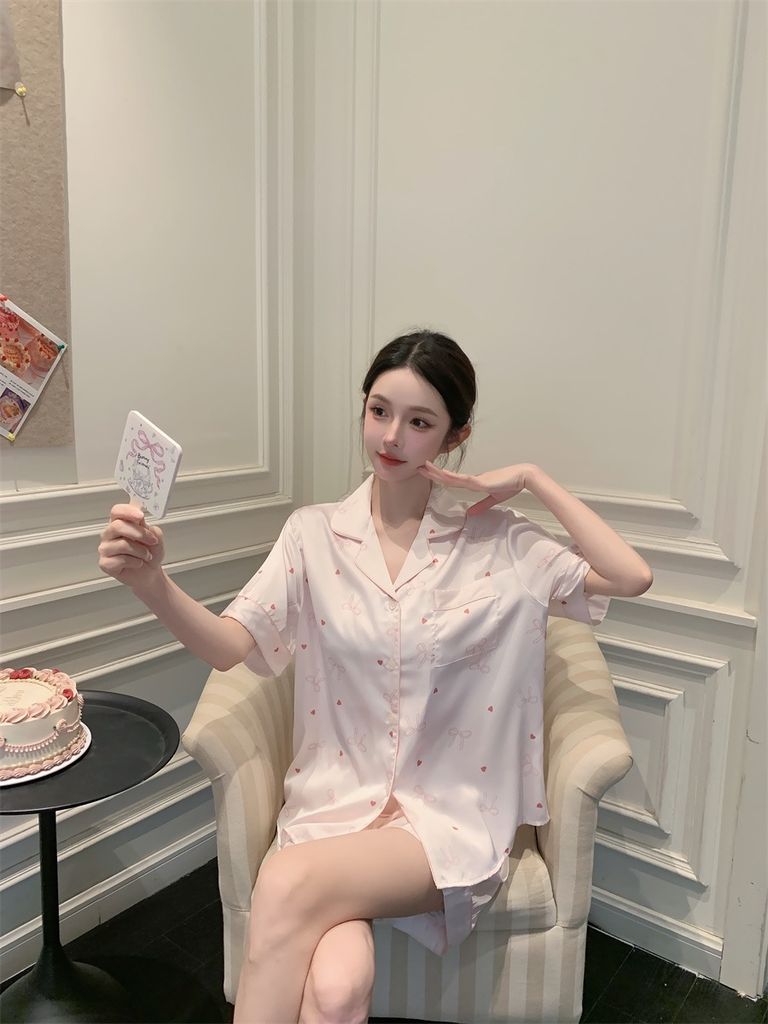 Shury Store Home Wear Bộ Pyjama Lụa Băng Tay Ngắn Quần Short NT22 Họa Tiết Nơ Trái Tim Cực Xinh