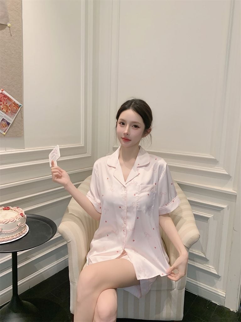 Shury Store Home Wear Bộ Pyjama Lụa Băng Tay Ngắn Quần Short NT22 Họa Tiết Nơ Trái Tim Cực Xinh