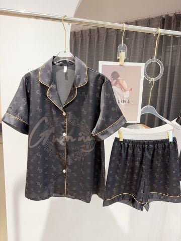 Bộ đồ ngủ pyjama couple lụa băng tay ngắn quần ngắn Shury Store Home Wear CTN21 nâu họa tiết mềm mịn