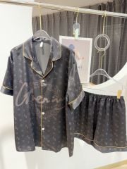 Bộ đồ ngủ pyjama couple lụa băng tay ngắn quần ngắn Shury Store Home Wear CTN21 nâu họa tiết mềm mịn