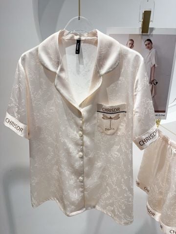 Pyjama lụa băng tay ngắn quần dài Shury Store Home Wear TN05 tặng thêm quần short cùng tone mềm mịn