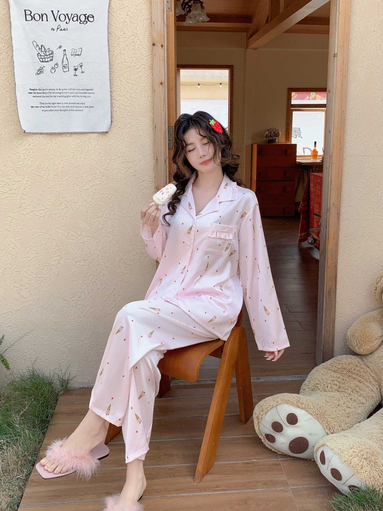 Pyjama lụa băng TD83 họa tiết kem Shury Store Home Wear Bộ đồ ngủ cao cấp mềm mát 2 màu hồng xanh