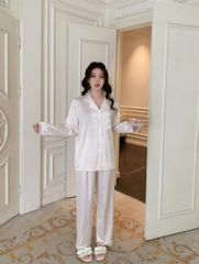 Bộ đồ ngủ lụa băng cao cấp họa tiết bi tím Shury Store Home Wear TD50 Pyjama dài tay trắng kem