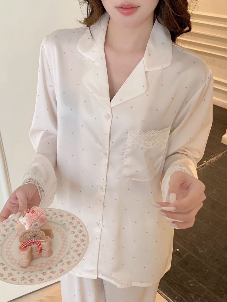 Bộ đồ ngủ lụa băng cao cấp họa tiết bi tím Shury Store Home Wear TD50 Pyjama dài tay trắng kem
