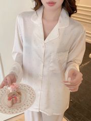 Bộ đồ ngủ lụa băng cao cấp họa tiết bi tím Shury Store Home Wear TD50 Pyjama dài tay trắng kem