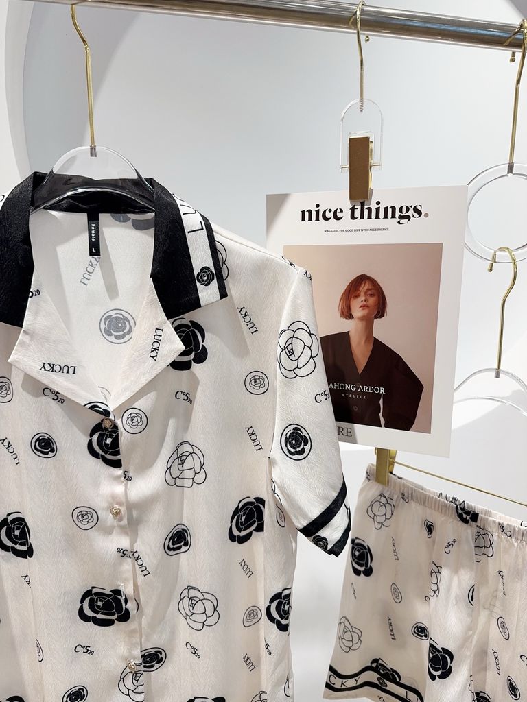 Bộ pyjama lụa ngắn vân xước NT10 - Shury Store Home Wear - form rộng mát, họa tiết hoa thời thượng