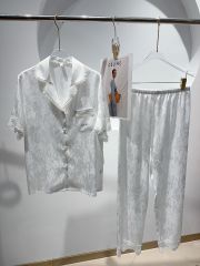 Pyjama lụa băng tay ngắn quần dài Shury Store Home Wear TN67 form rộng cao cấp tôn da mịn mát