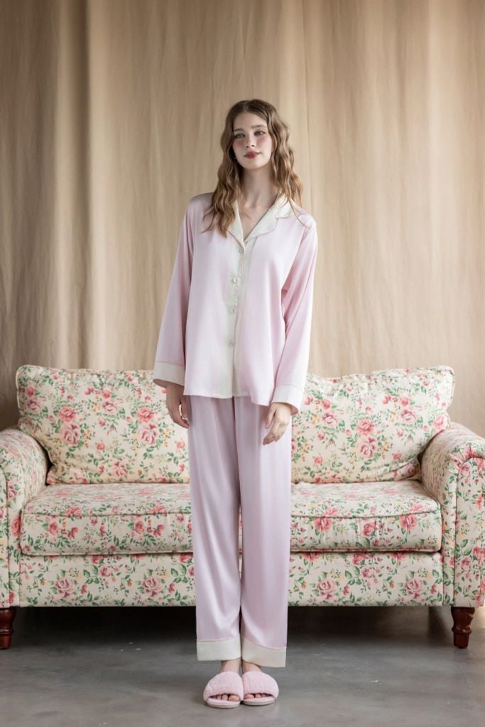 Bộ pyjama lụa dài tay TD30 phối viền sang trọng – Shury Store Home Wear – mềm mát, mặc nhà cao cấp