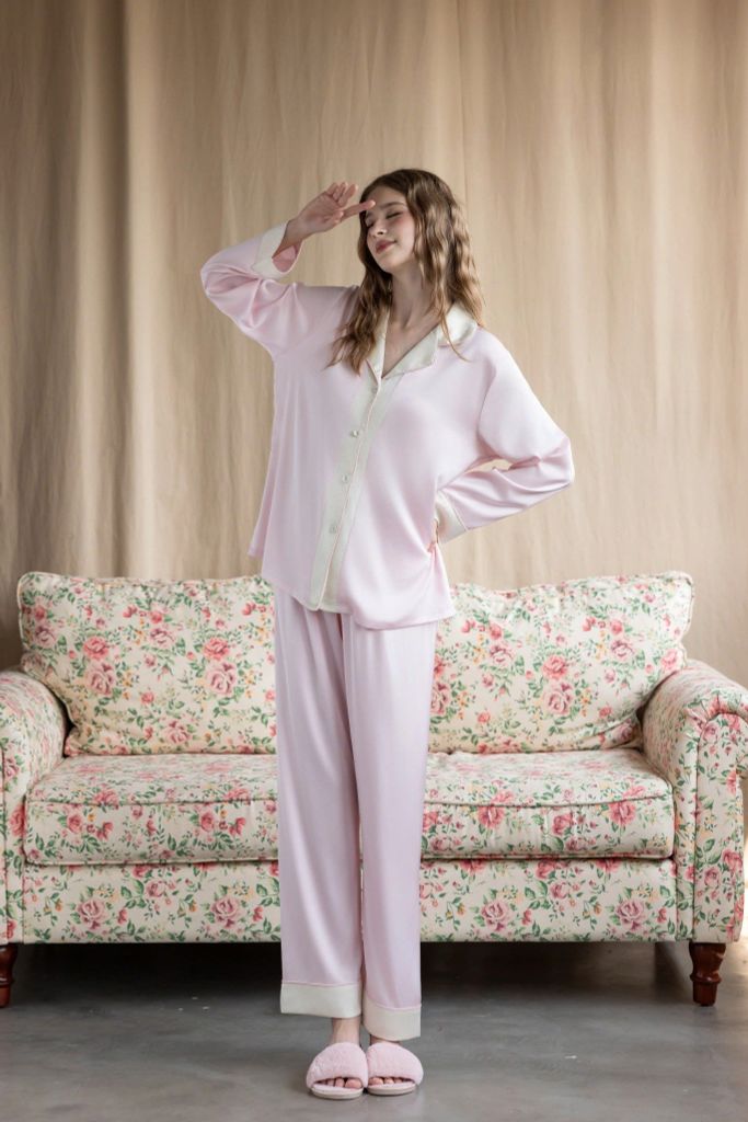Bộ pyjama lụa dài tay TD30 phối viền sang trọng – Shury Store Home Wear – mềm mát, mặc nhà cao cấp