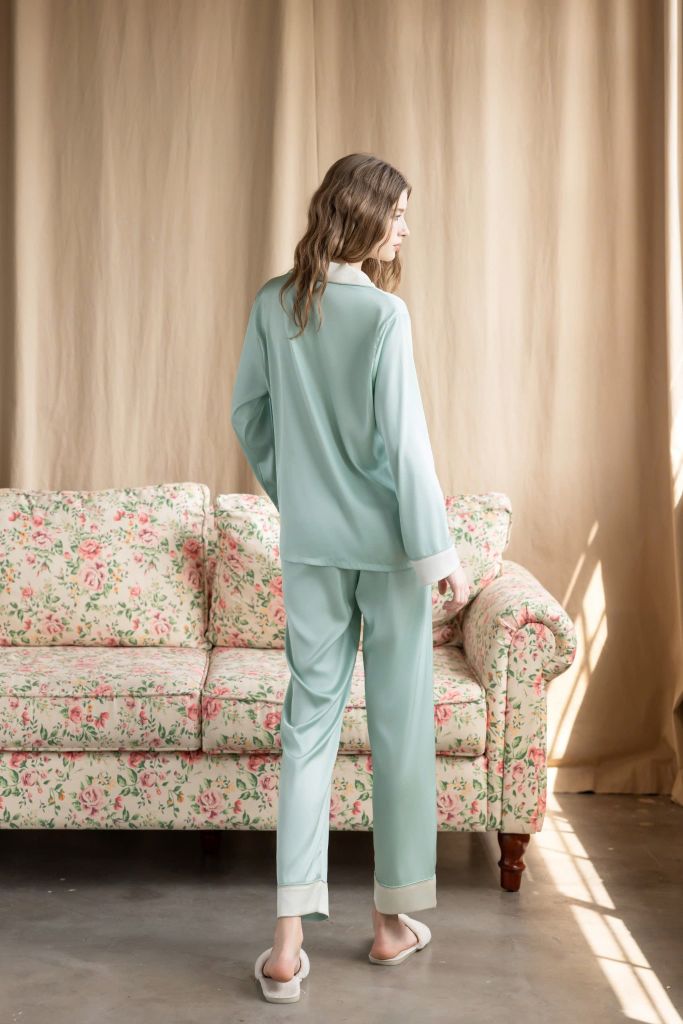 Bộ pyjama lụa dài tay TD69 phối viền sang trọng – Shury Store Home Wear – mềm mát, mặc nhà cao cấp