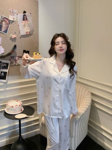 Bộ đồ ngủ TD38 lụa băng Shury Store Home Wear Pyjama dài tay họa tiết trái tim gấu nền trắng kem