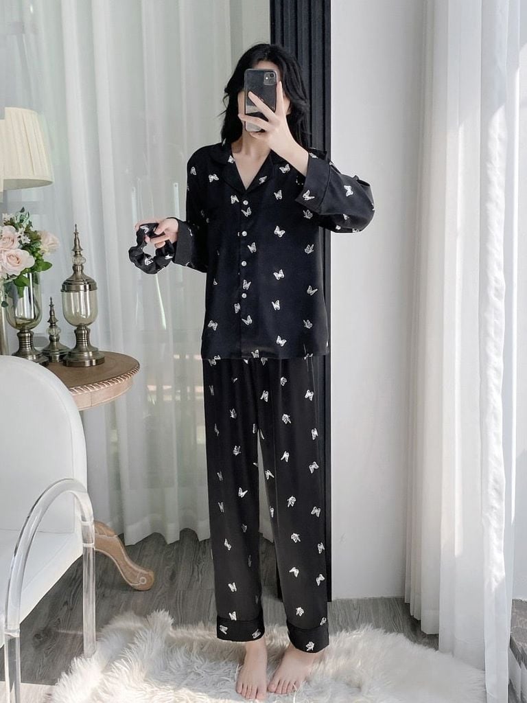 Bộ pyjama lụa tay dài quần dài ép kim hình bướm Shury Store Home Wear TD74 mặc mát thoải mái sang