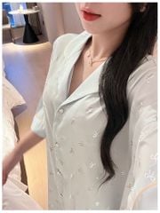 Váy ngủ lụa sơmi SM53 Shury Store Home Wear freesize ép kim bạc hình nơ màu hồng xanh nhẹ nhàng sang