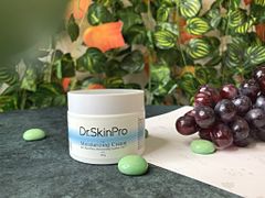 Kem dưỡng ẩm ban ngày Dr.SkinPro Moisturizing Cream