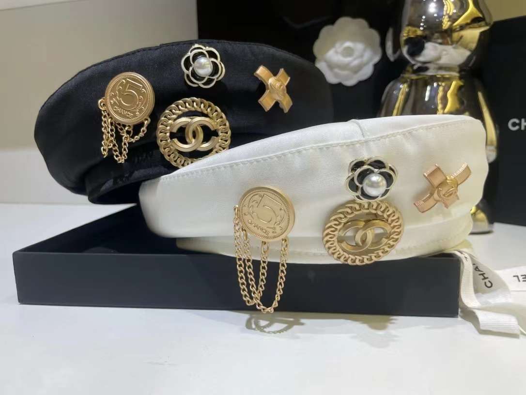 Nón Nồi Huy Hiệu