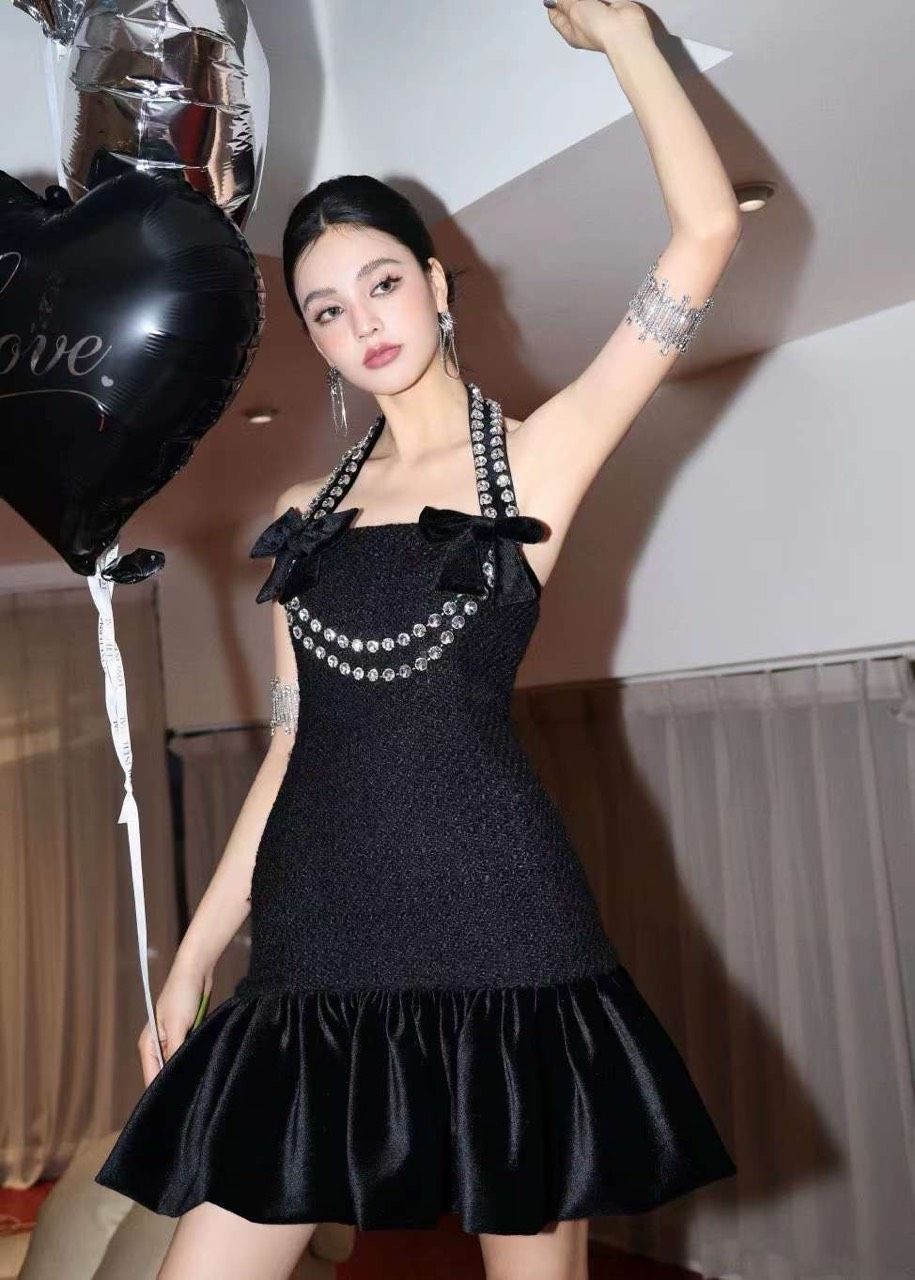 Đầm Đen Nơ Đính Đá