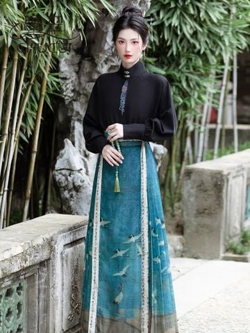 Set Áo Đen + Chân Váy xanh Tàu