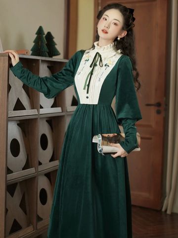 Đầm Nhung Xanh Thêu
