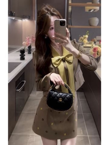 Set Nâu Nơ Vàng Ngắn