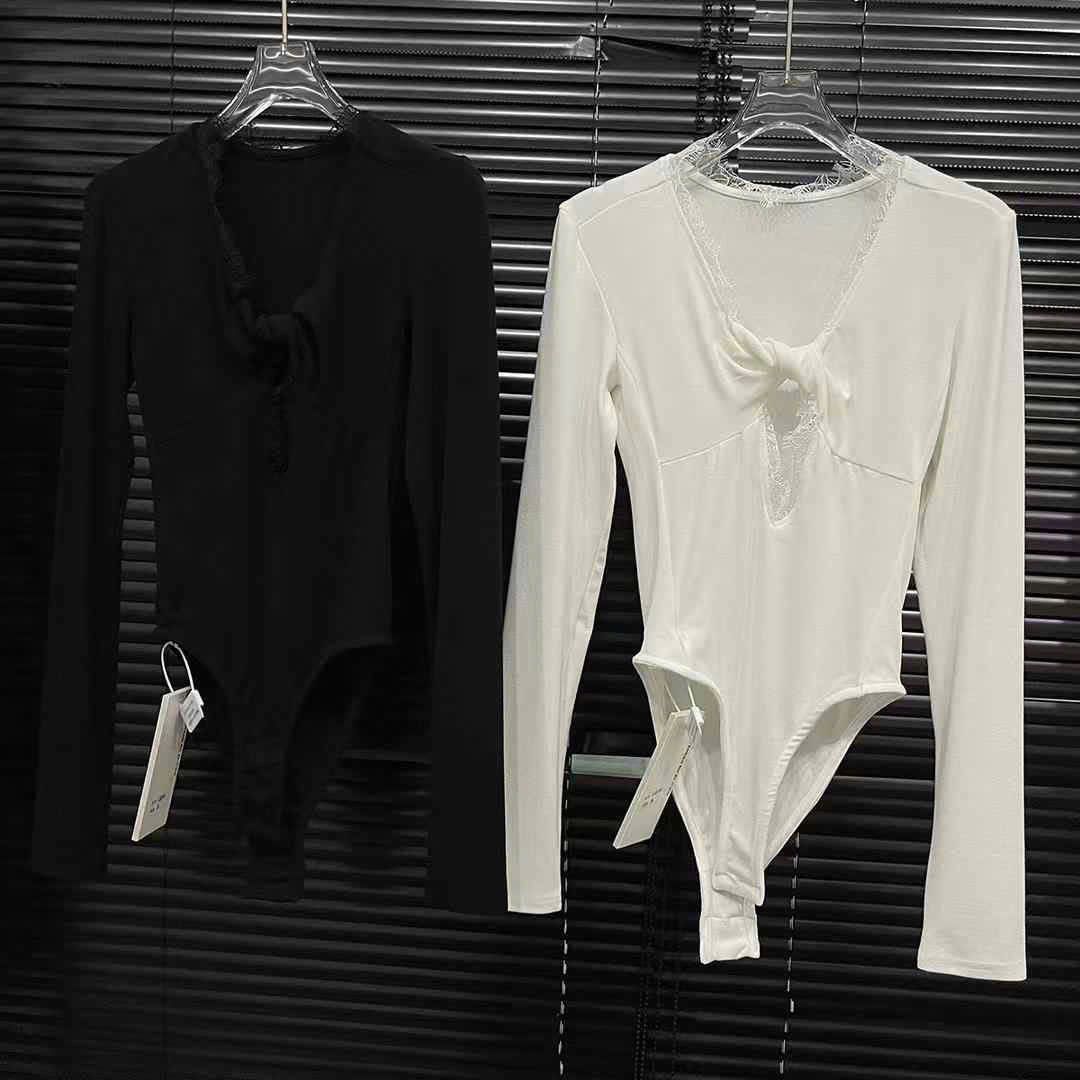 Áo Thun Hở Ngực