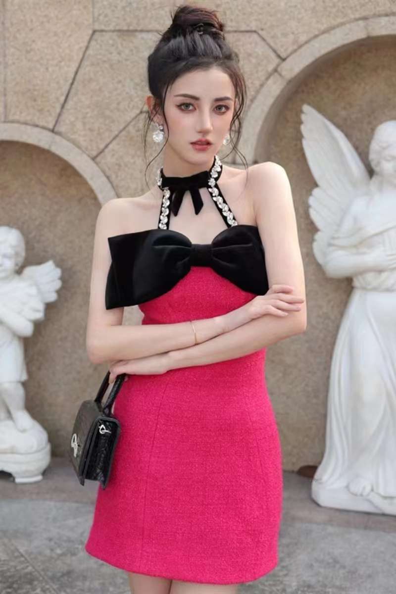 Đầm Đỏ Nơ Đen