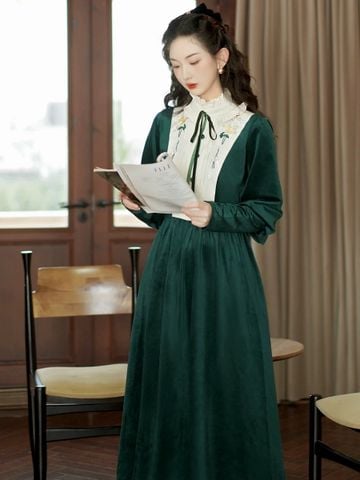 Đầm Nhung Xanh Thêu