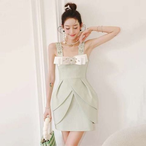 Đầm Xanh Đính Đá Cúp Ngực