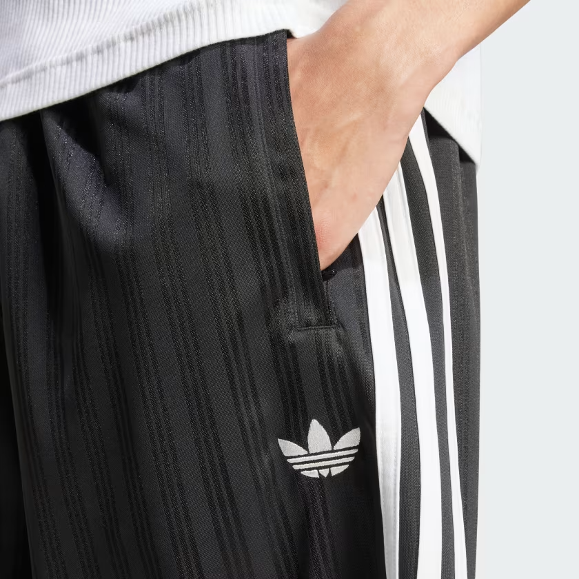  Quần short adidas Adicolor Nam - JC6245 