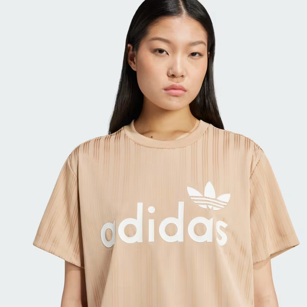 Áo T-shirt adidas Boyfriend Linear Graphic Nữ - JC7697 