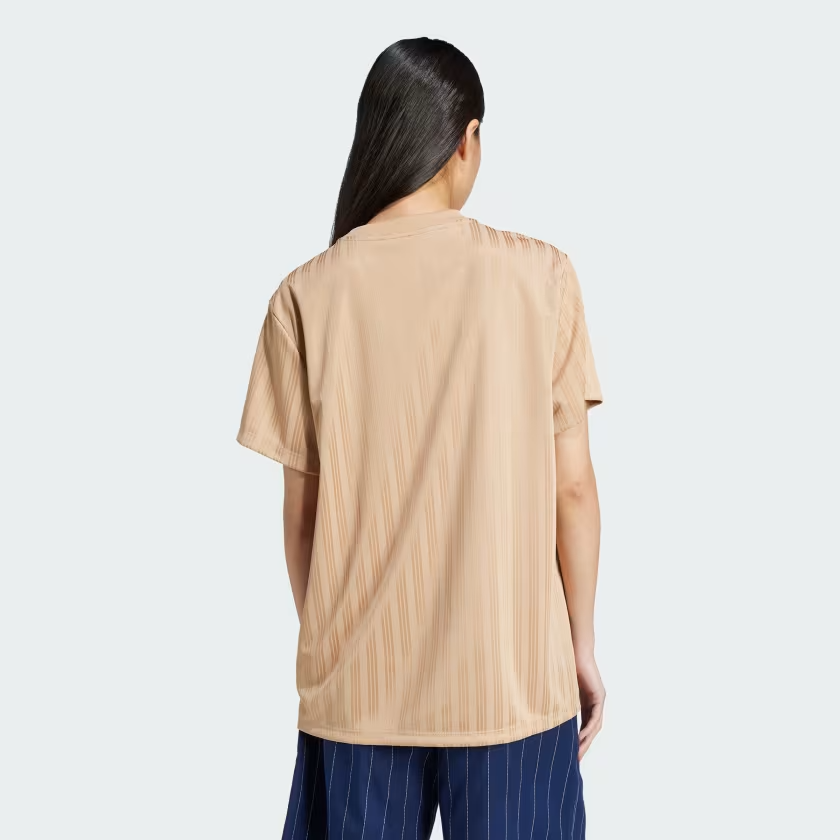  Áo T-shirt adidas Boyfriend Linear Graphic Nữ - JC7697 