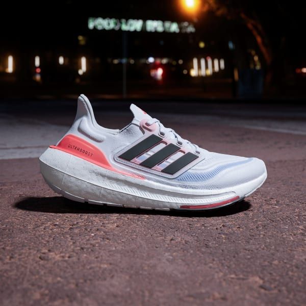 Ftwr White/Core Black/Solar Red