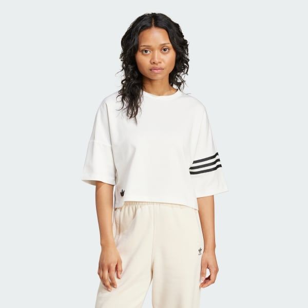  Áo T-shirt adidas Neuclassics Nữ - IX9876 