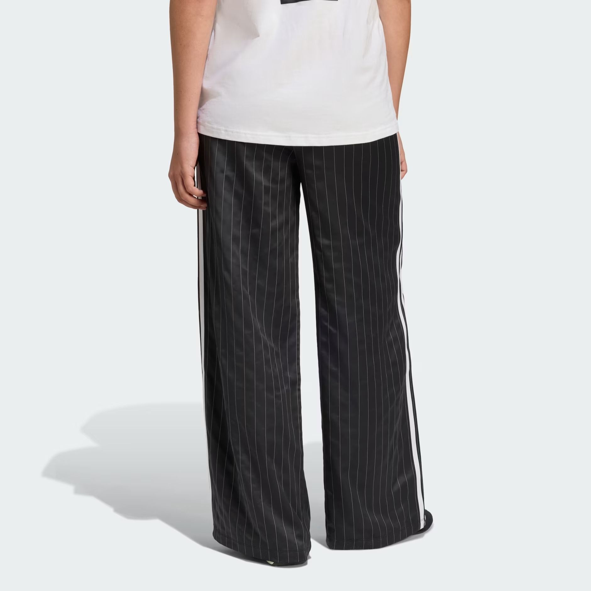  Quần dài adidas ống rộng Nữ - KD2295 