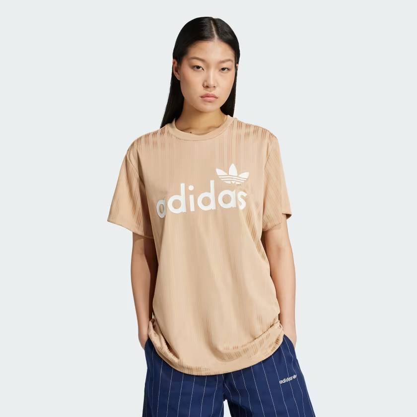  Áo T-shirt adidas Boyfriend Linear Graphic Nữ - JC7697 