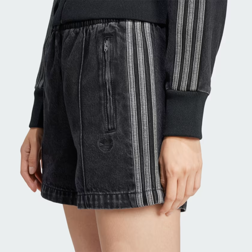  Quần short denim adidas Firebird Adicolor Nữ - JD3107 