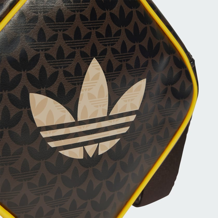  Túi đeo chéo adidas Monogram Diamond Unisex - JD5374 