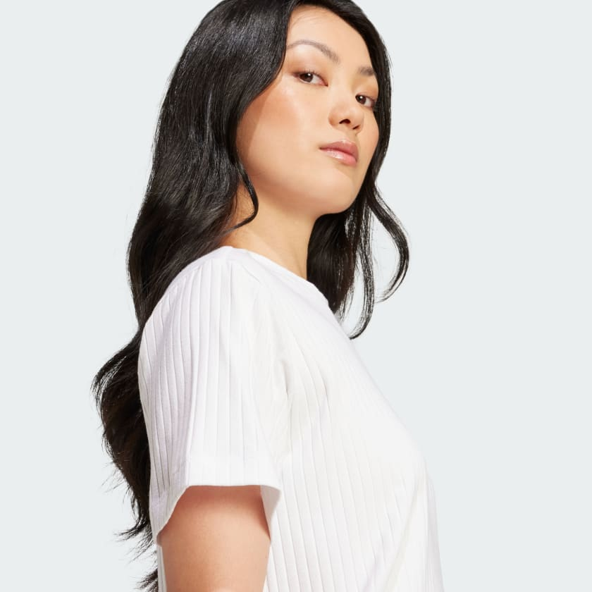  Áo T-shirt adidas Essentials Nữ - JD1493 