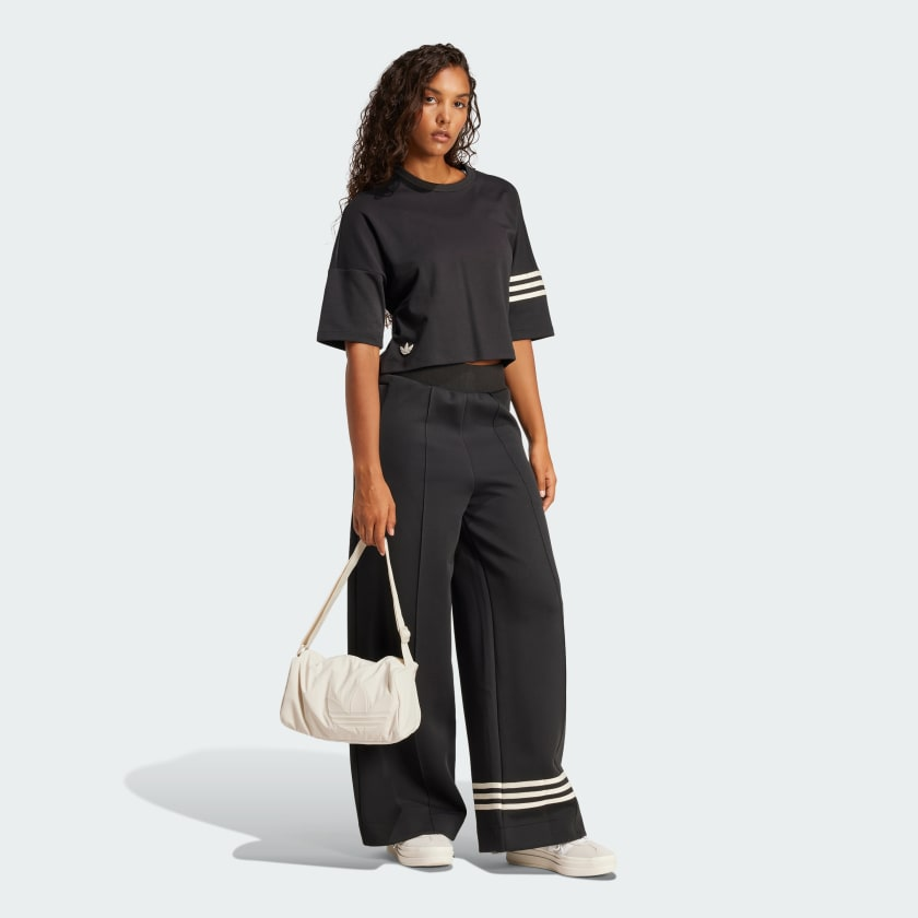 Áo T-shirt adidas Neuclassics Nữ - JI8510 