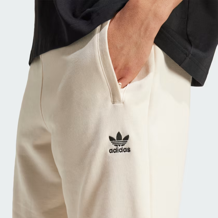  Quần short adidas Essentials Ba lá Nam - IY8518 