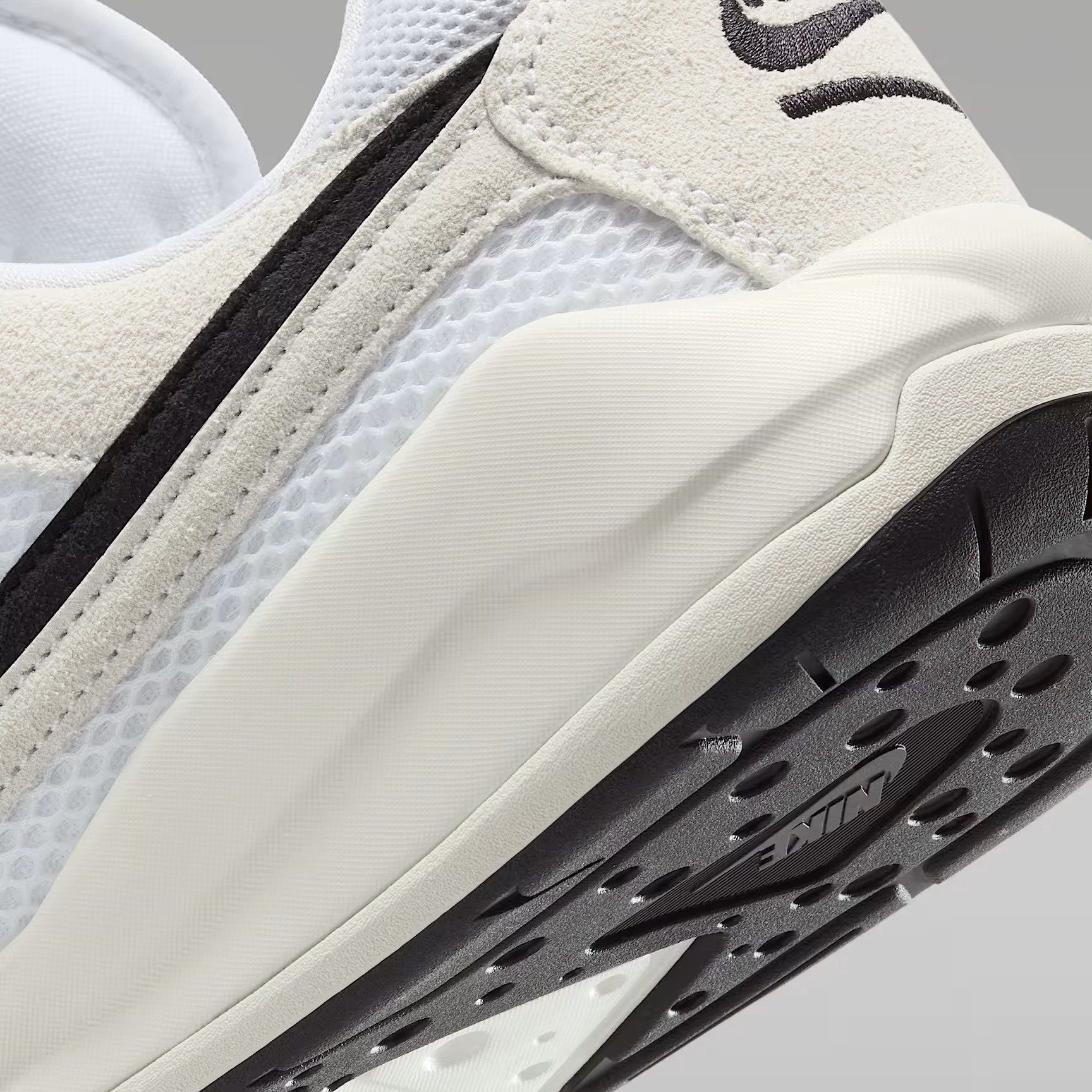  Giày bóng rổ Nike JORDAN CMFT ERA Nam HJ6777-100 